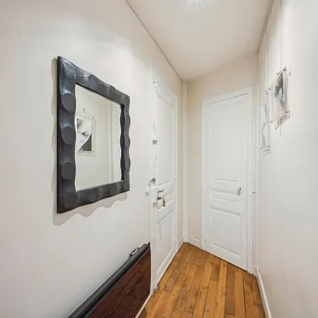 Beautiful Flat Heart Of Xiveme Paris